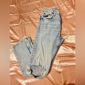 H&M ripped knee light denim jeans